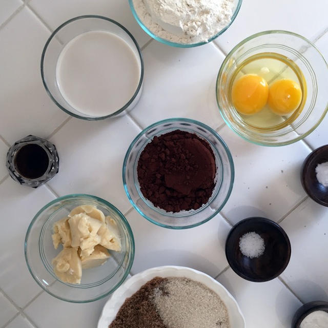 chocolate-cake-ingredients