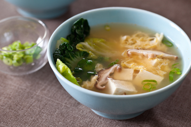 tofu-mushroom-miso-soup-recipe