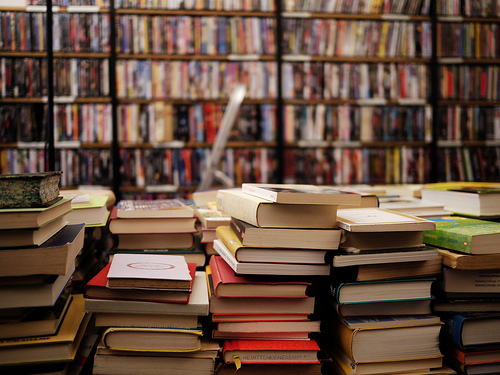 via prettybooks.tumblr.com