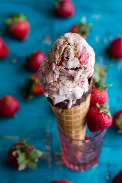 Caramelized-Strawberry-and-Graham-Cracker-Crumble-Ice-Cream.-81