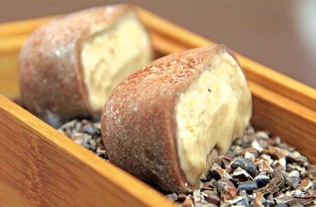 Milk-Chocolate-Hazelnut-Mochi