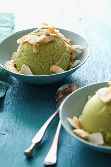 avocado-coconut-ice-cream