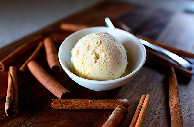 cinnamon-ice-cream