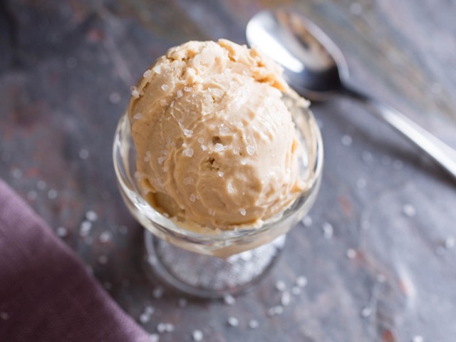 vegan-salted-peanut-butter-ice-cream