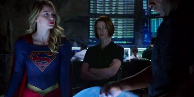 Supergirl and her sister, Alex, visiting the Department of Extranormal Affairs. Via Screenrant