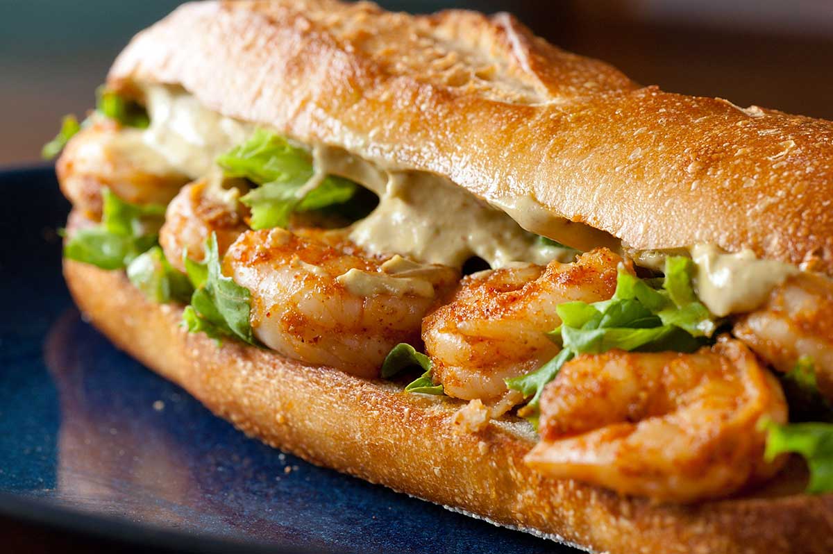 spicy-shrimp-sandwich-with-chipotle-avocado-mayo