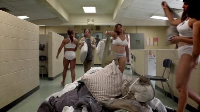 OITNB-2015-06-14-21h48m33s75