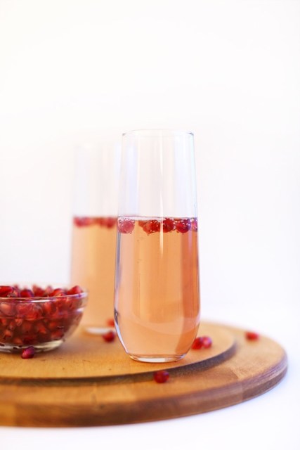 st-germain-pomegranate-spritzers