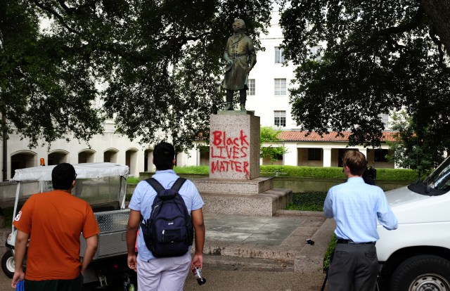 confederate_statue_01