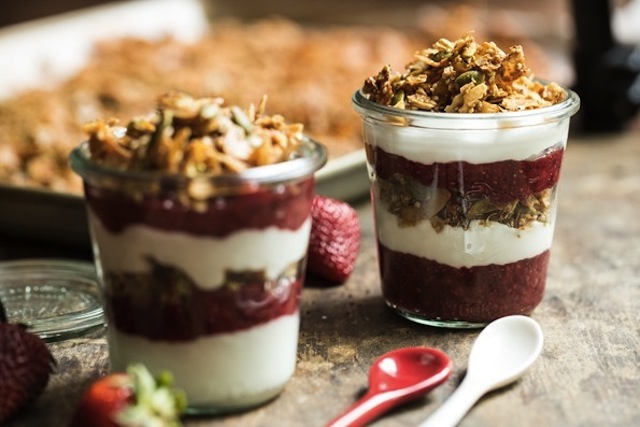 super-thick-coconut-yogurt-the-shortcut-method-raw-parfait