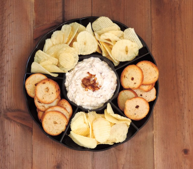 Roasted Garlic & Carmelized Onion Dip