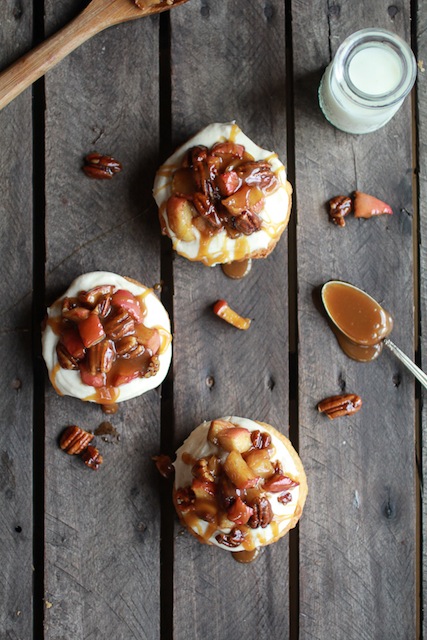 apple-pecan-pie-cronuts-apple-cider-caramel-drizzle