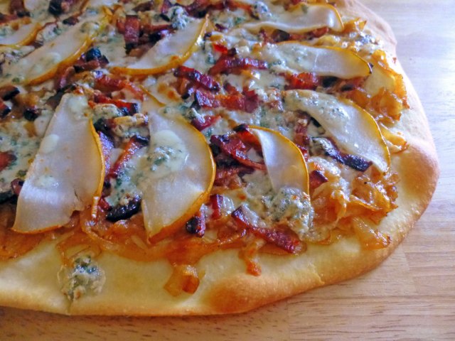 Caramelized Onion, Bacon & Pear Pizza Recipe