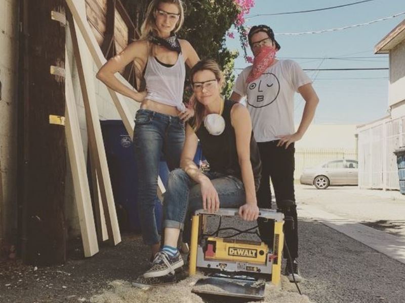 No Filter Taught Leisha Hailey How To Use Powertools | Autostraddle No Filter Taught Leisha Hailey How To Use Powertools | Autostraddle