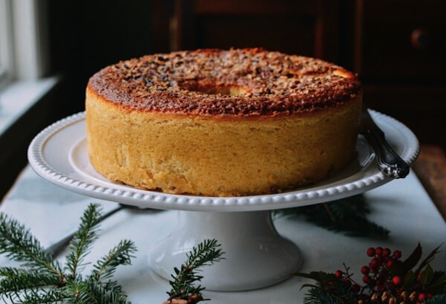 olive-oil-pecan-rum-cake