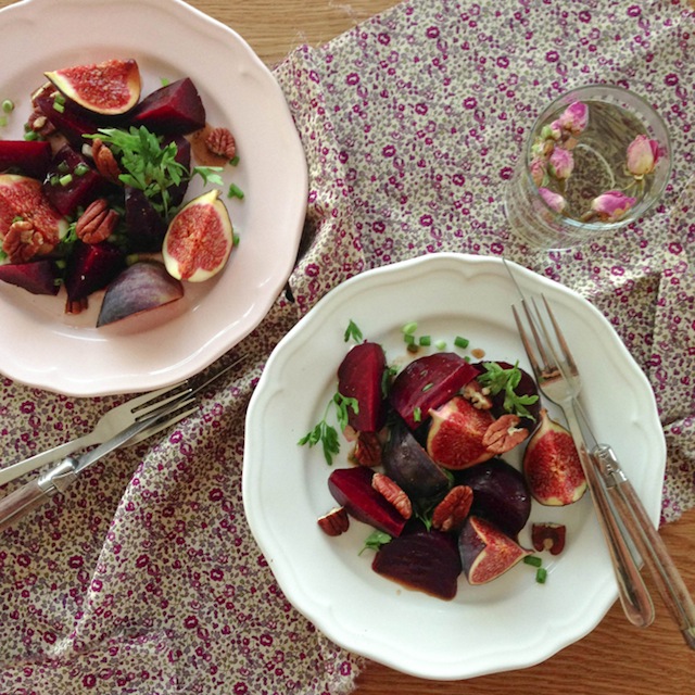 roasted-beetroot-salad-with-figs-balsamic-dressing