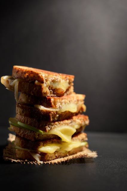 sweet-and-savory-grilled-cheese