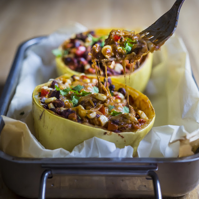 Enchilada Stuffed Spaghetti Squash