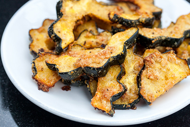 Roasted Parmesan Garlic Acorn Squash