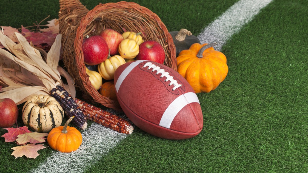 Nothing bundt cakes thanksgiving hours