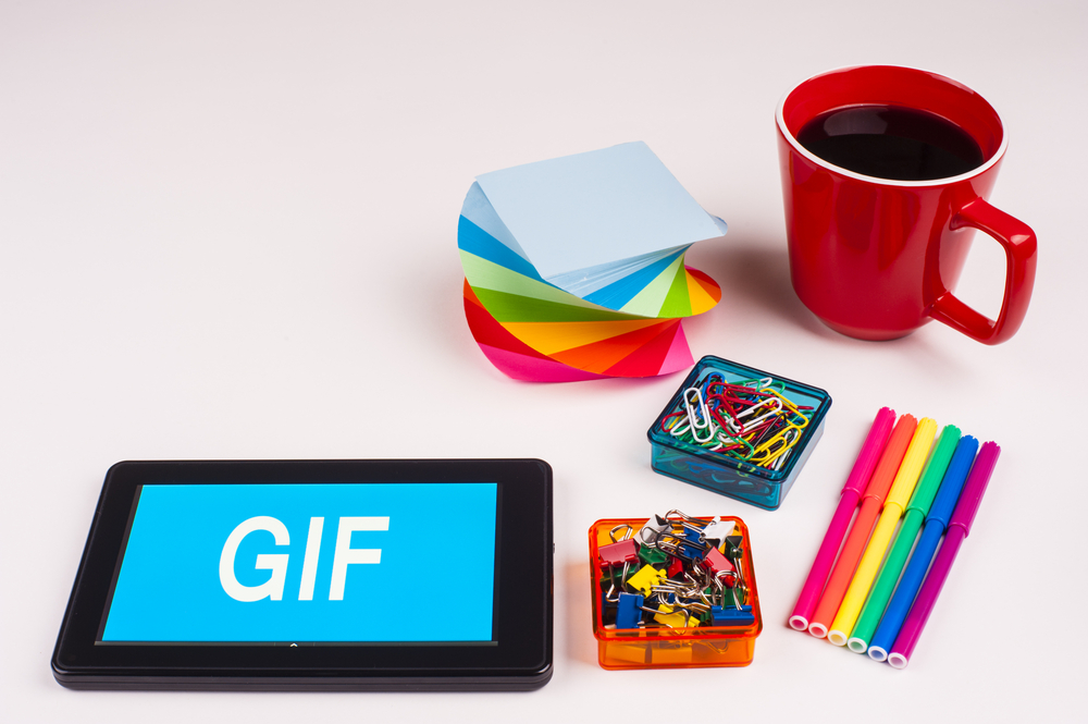 Three Apps To Give The Gift of Gifs | Autostraddle