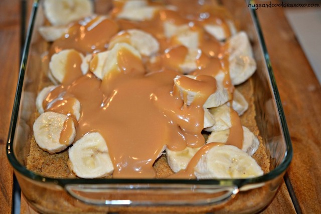 Caramel Banana Slab Pie