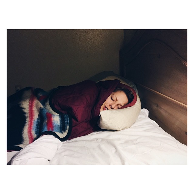 Julia Nunes is the sleepiest! (photo by @dannielleor)