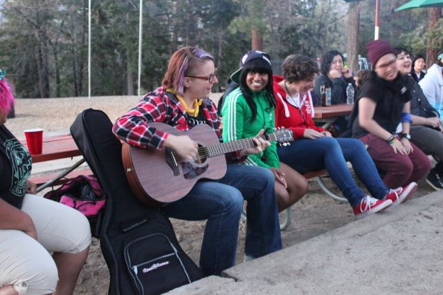 sing-a-long-campfire-run