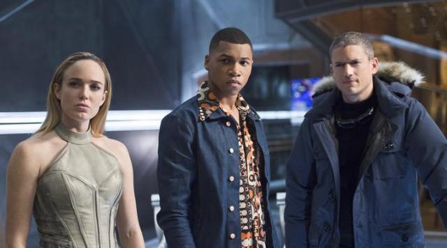 LegendsOfTomorrow-102-PilotPart2-4X6352-V2-CW-Stereo_b3c9af532_CWtv_720x400