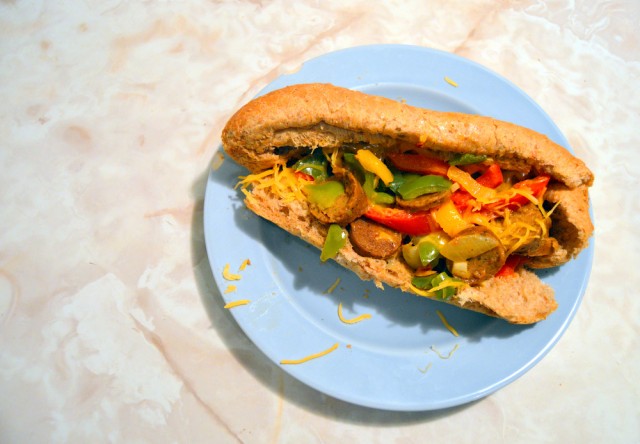 Quick ‘n Easy Veggie Sausage ‘n Peppers Sandwich
