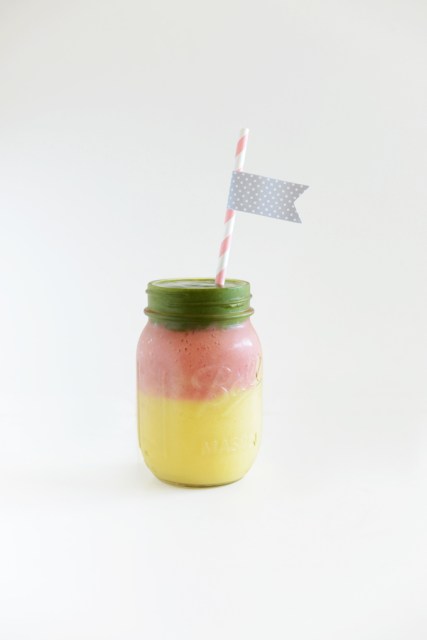 Layered-Mango-Stoplight-Smoothie