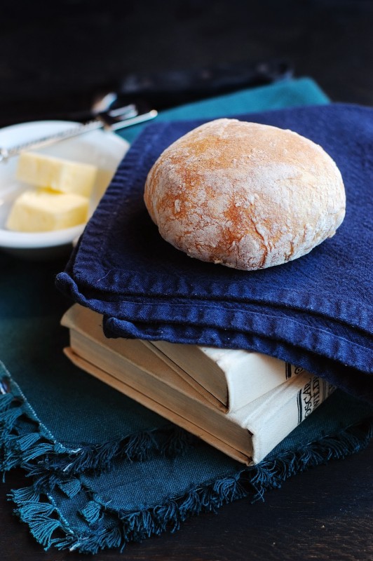 No-Knead Bread Roll