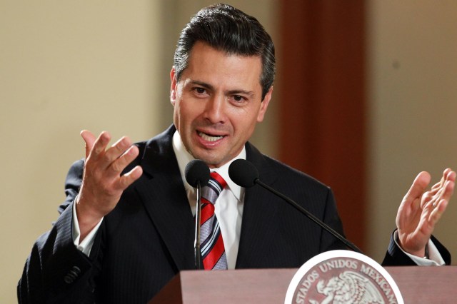 30108135. México, D.F.- El presidente Enrique Peña Nieto, encabezó la clausura de los trabajos de la XXIV Reunión de Embajadores y Cónsules, este día en Palacio Nacional. NOTIMEX/FOTO/JOSÉ PAZOS/JPF/POL/