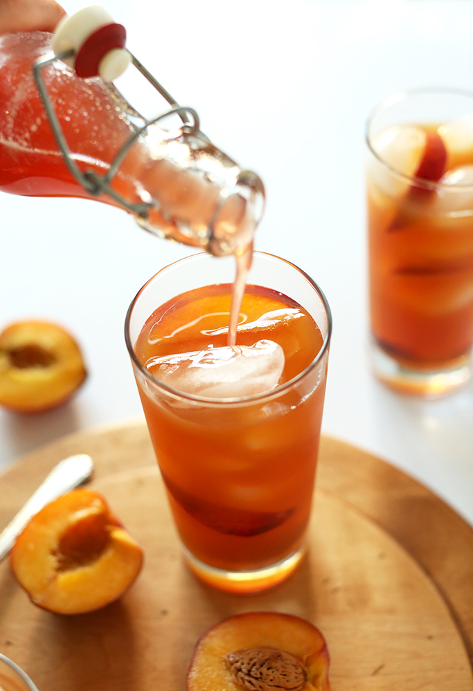 EASY-Peached-Iced-Tea-Recipe-PERFECT-for-summer