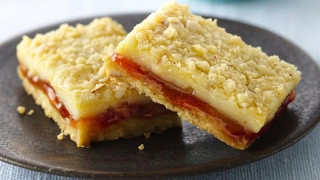 Strawberry-Filled Lemon Cream Cheese Bars