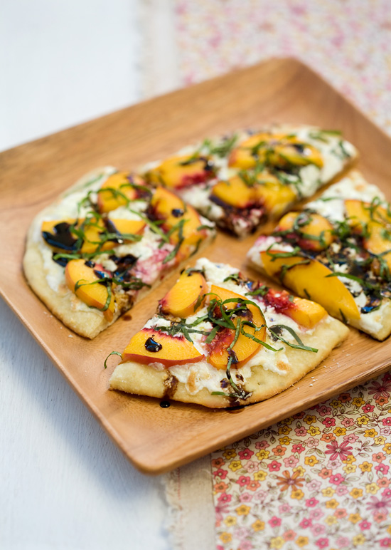 peach-balsamic-pizza2