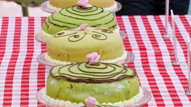 The amazing bakers on GBBO struggled a lot with this challenge, so surely I'd do it with no trouble, right?