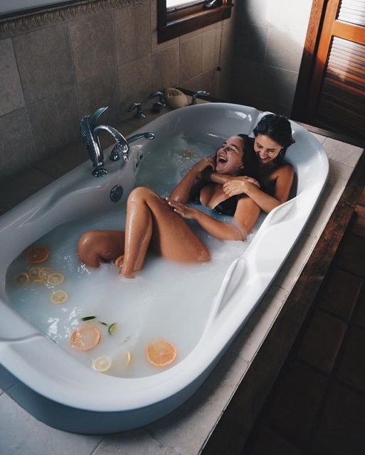 Honestly I just see the fruit in there and think "yeast infection." I mean, via certasluas.
