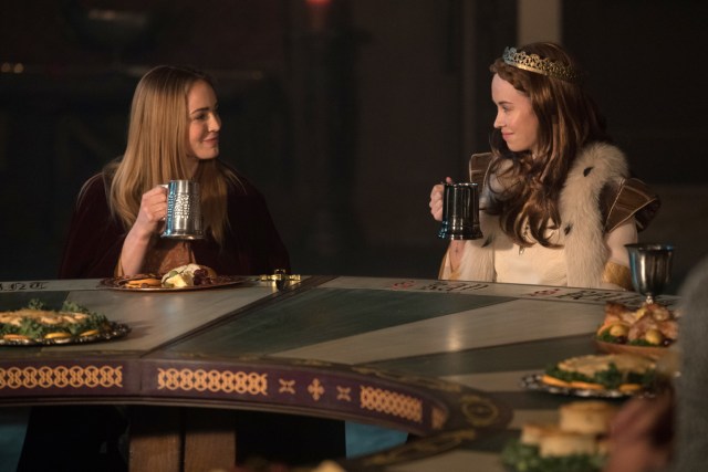 DC's Legends of Tomorrow --"Camelot/3000"-- LGN212b_0357.jpg -- Pictured (L-R): Caity Lotz as Sara Lance/White Canary and Elyse Levesque as Guinevere -- Photo: Jack Rowand/The CW -- é 2017 The CW Network, LLC. All Rights Reserved