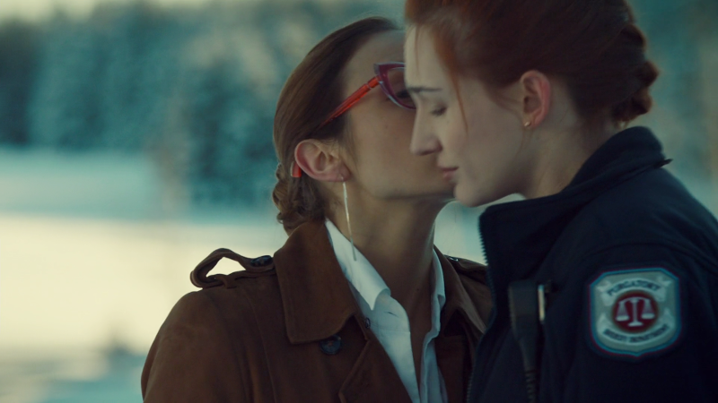 Waverly goes to kiss Nicole but Nicole turns her face so Waverly kisses her cheek instead