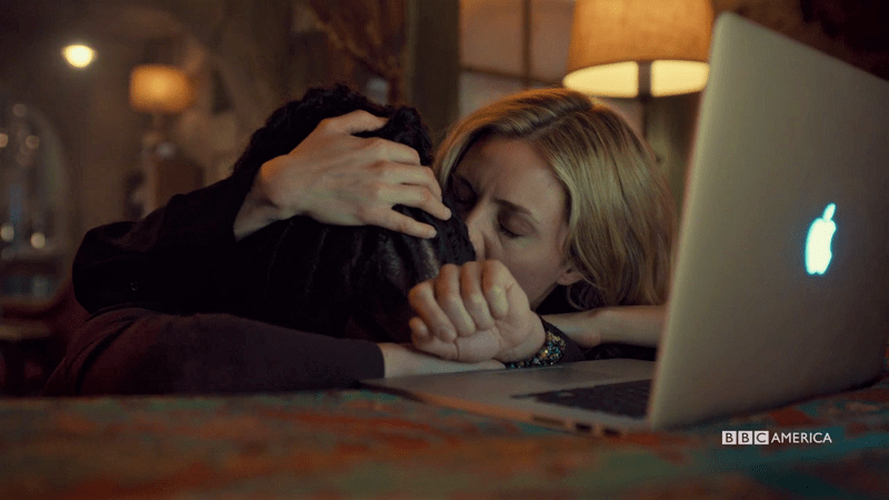 Cosima cries and Delphine holds her 