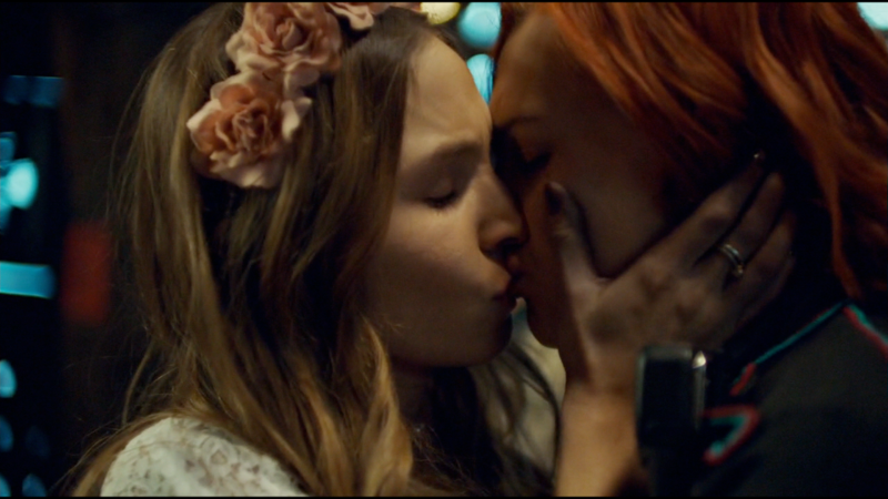 Waverly and Nicole kiss and it's perfect