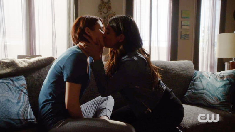 Maggie kisses Alex