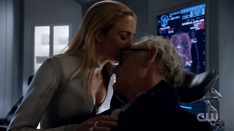 Sara kisses Stein's head