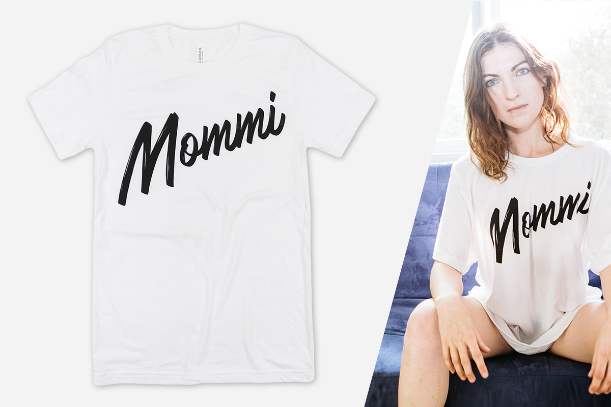 Autostraddle Merch Mommi Unisex Tee