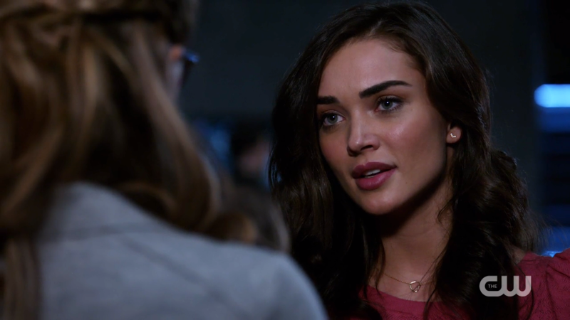 Imra talks to Kara with her perfect face