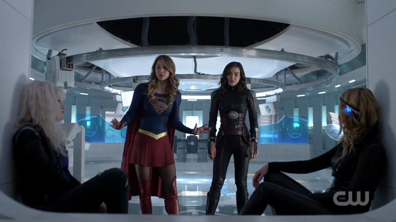 supergirl scolds her fellow space girls