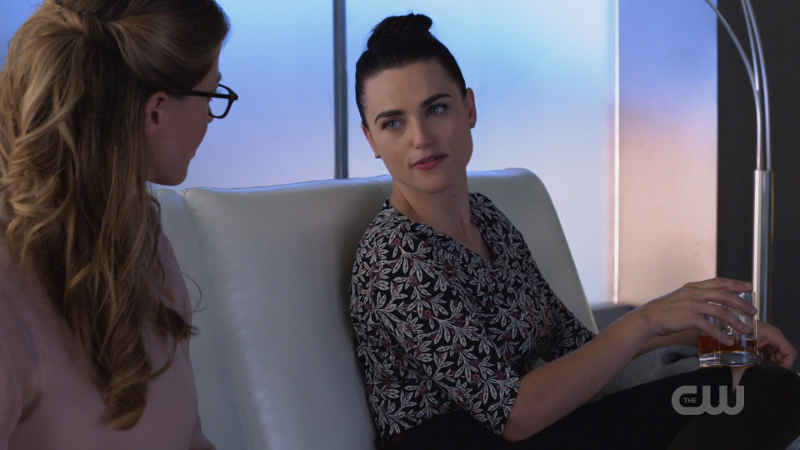 Lena looks saucily at Kara