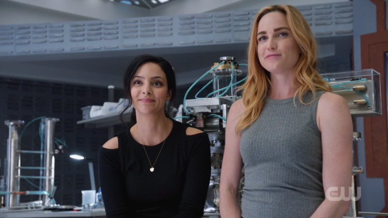 Zari and Sara look smug