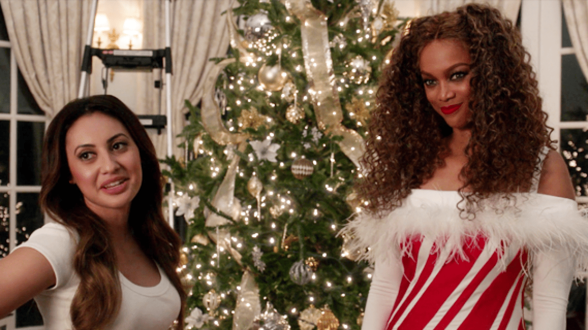 Life Size 2 Is A Holigay Miracle A Bisexual Made For Tv Christmas Movie Autostraddle